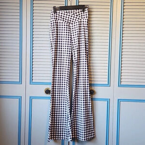 Final Price Black & White Flared Leggings